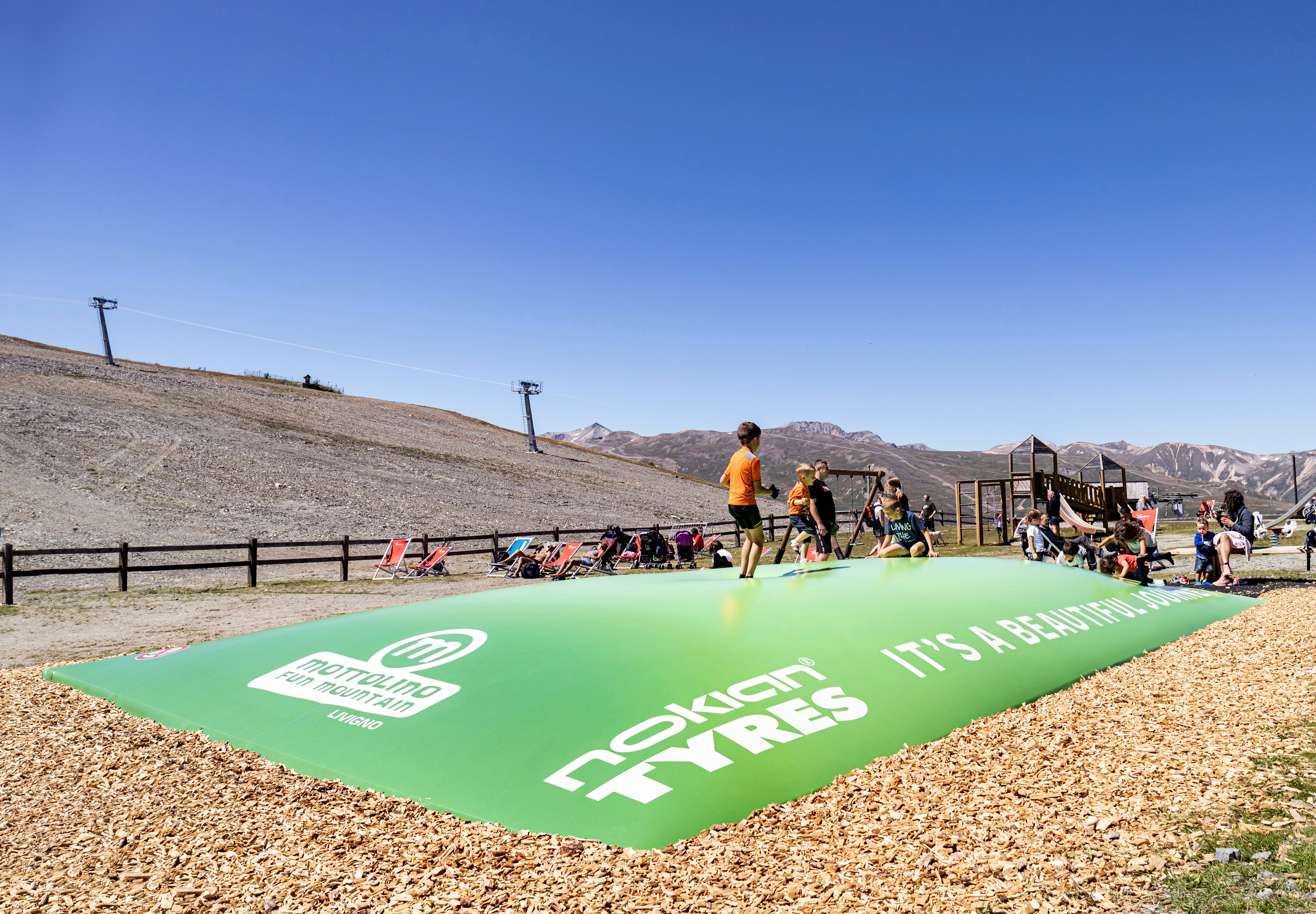 Acquista Livigno airmountain gonfiabile per bambini. Ordina ora gli airmountain gonfiabili online su JB Gonfiabili Italia